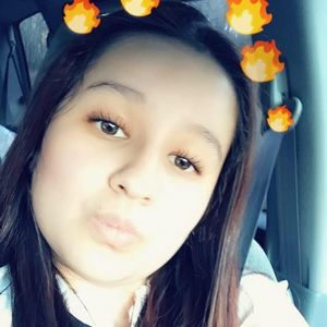 Meet your Posher, Monique